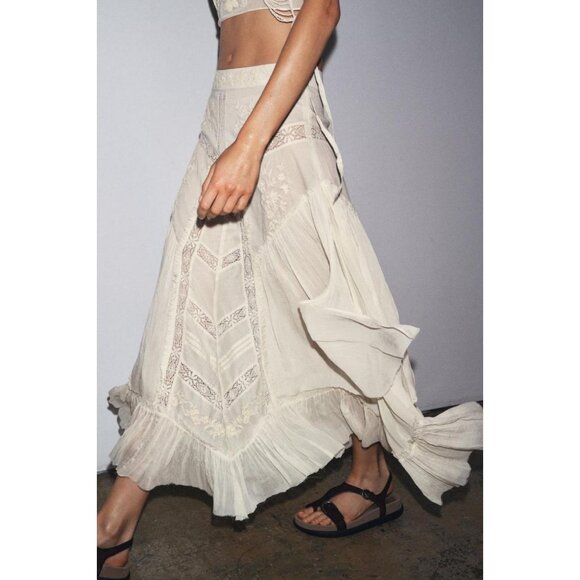 ZARA LIMITED EDITION EMBROIDERED LACE COMBINED SKIRT - Picture 3 of 8
